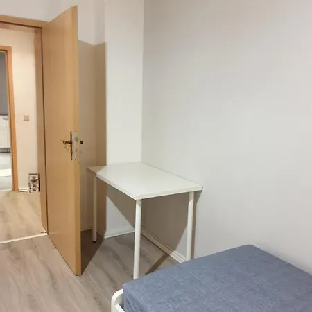 Apartment Nina 3 - Monteurwohnung *