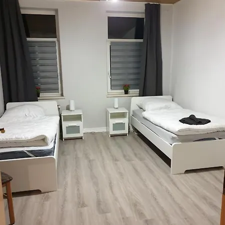 Nina 3 - Monteurwohnung Apartment Weissenfels